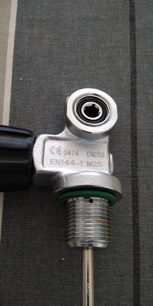 ROBINET AIR  1 SORTIE, ESM M25X200 45 Dompierre-sur-Mer (17)