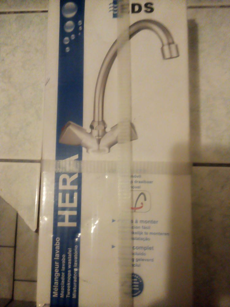 Robinet 20 Pantin (93)