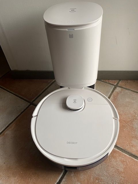 Robot Aspirateur Laveur 250 Frouzins (31)