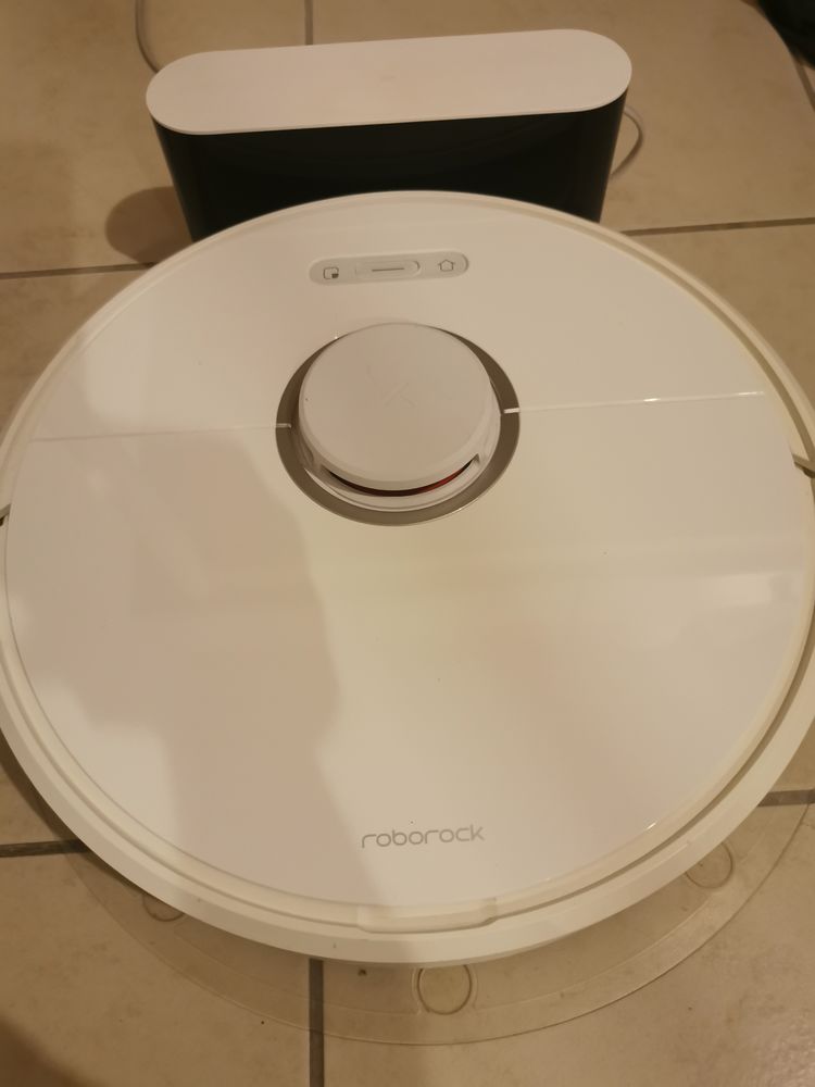 Robot Aspirateur laveur 220 Arles (13)