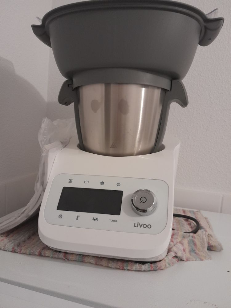 robot cooker neuf jamais servi 100 Mont-de-Marsan (40)