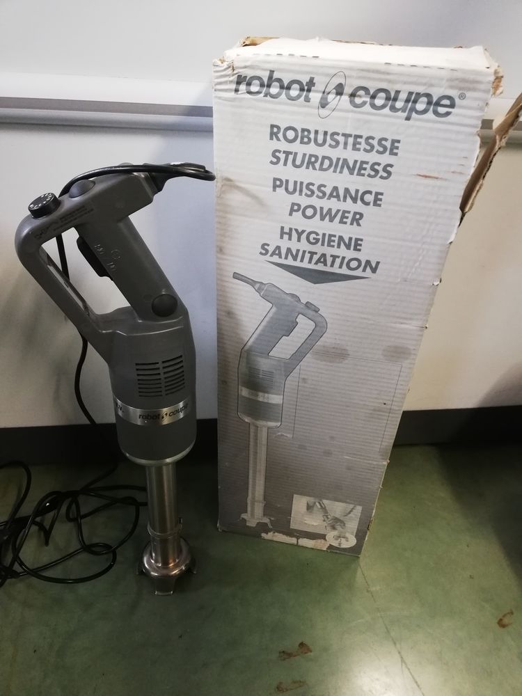 Robot Coupe M�langeur CMP 250 V.V 220 Pontarlier (25)