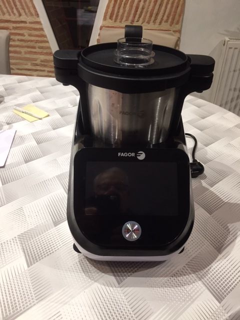 ROBOT CUISEUR FAGOR CONNECTE
type FL2605
Achete le 30 11 20
250 Montauban (82)