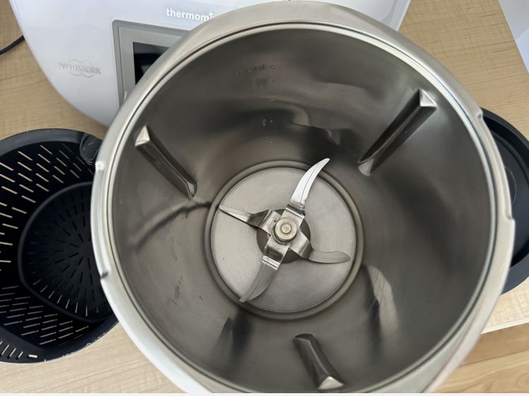 Robot culinaire Vorwerk Thermomix TM5 d'occasion 400 Pont-d'Ouilly (14)