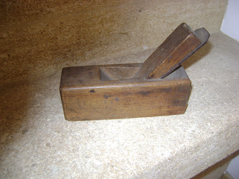 robot marque la chapelle, 10 Saint-Andr� (66)