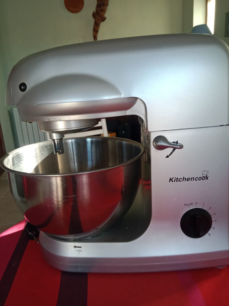 Robot m�nager 40 Pignans (83)