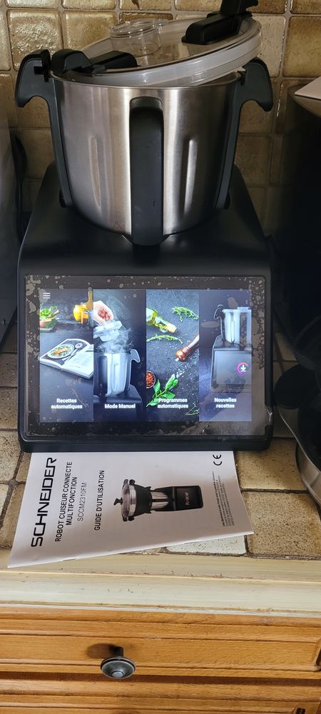 Robot multifonction connect� 250 Saint-Etienne-de-Cuines (73)