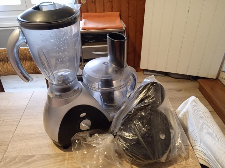 ROBOT MUTILE FONCTION 60 Ch�teauneuf-sur-Charente (16)