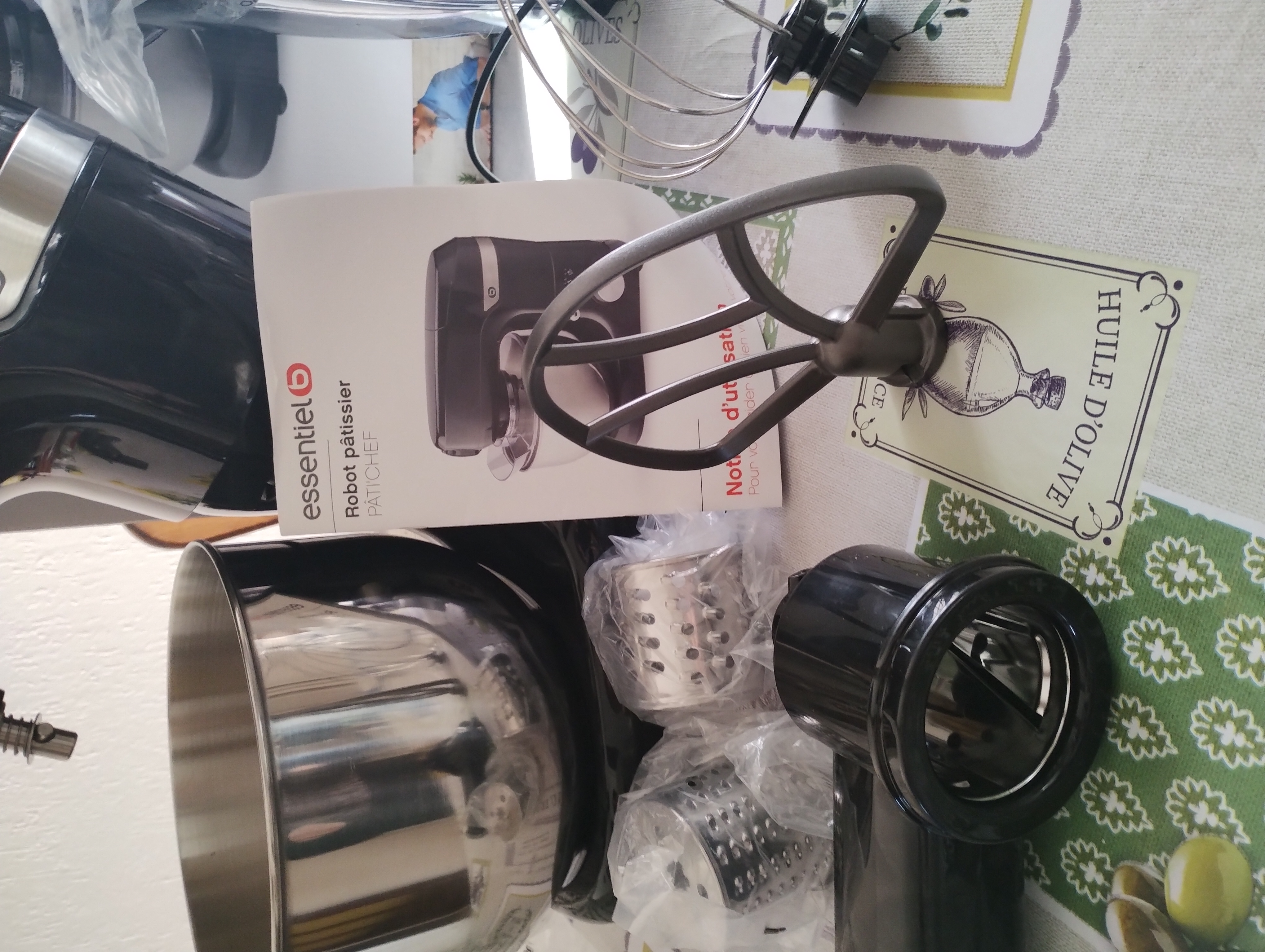 Robot patissier neuf 65 Saint-Rapha�l (83)