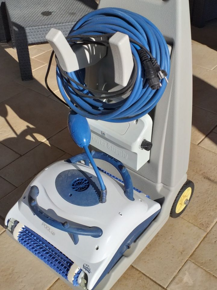 Robot piscine 0 La Gaude (06)