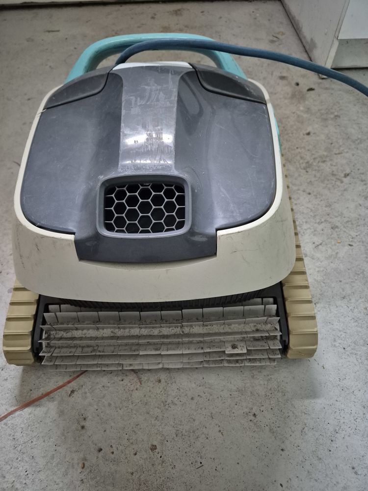 Robot piscine 150 Rouillon (72)