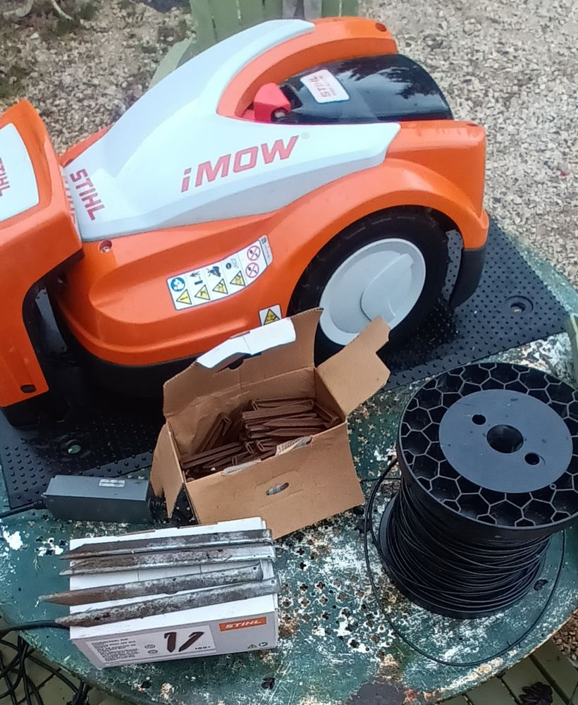 Robot tondeuse Stihl I Mow 600 Pernes-les-Fontaines (84)