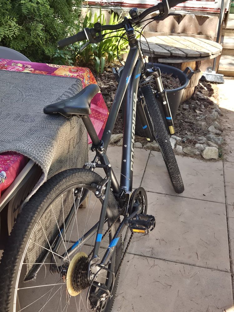 VTT Rockrider ST 100 ? 27,5  ? Tr�s bon �tat ? 100?� 100 Puget-sur-Argens (83)