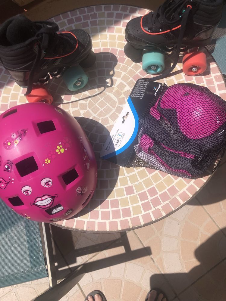 rollers 4 roues, casque et protections 30 Perpignan (66)