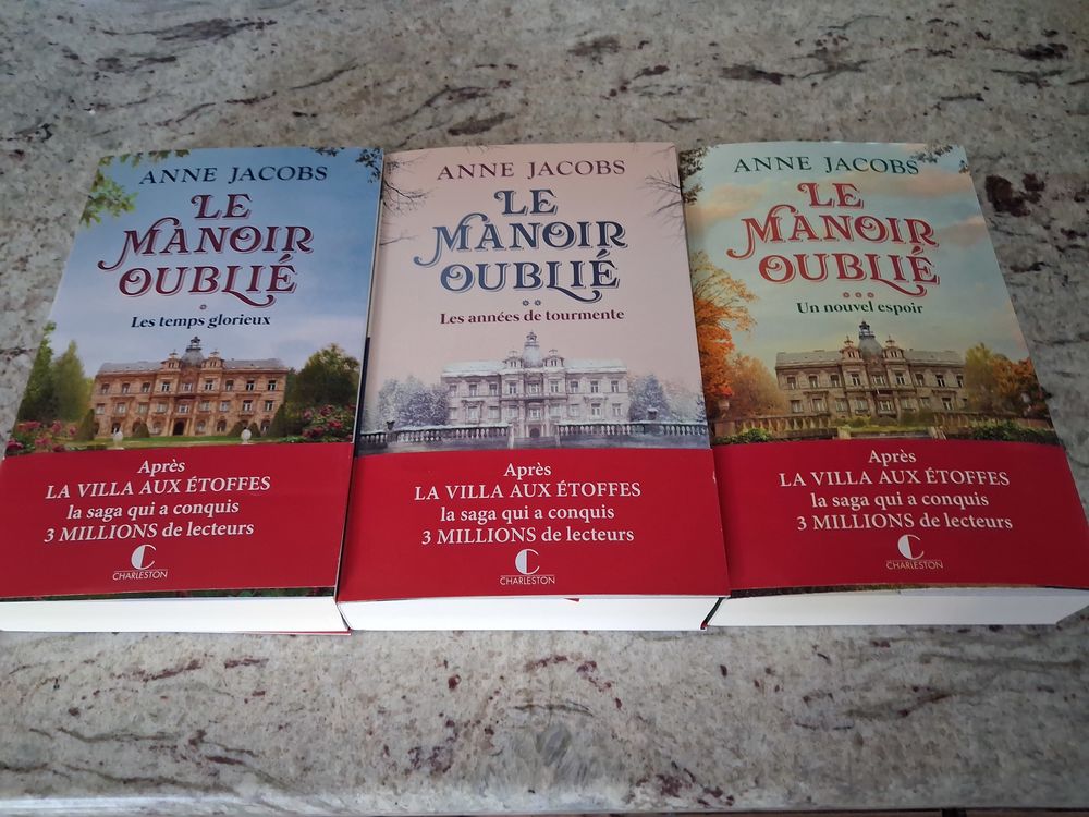 Un roman en 3 tomes d'Anne JACOBS, le manoir oubli� 28 Jaulnes (77)