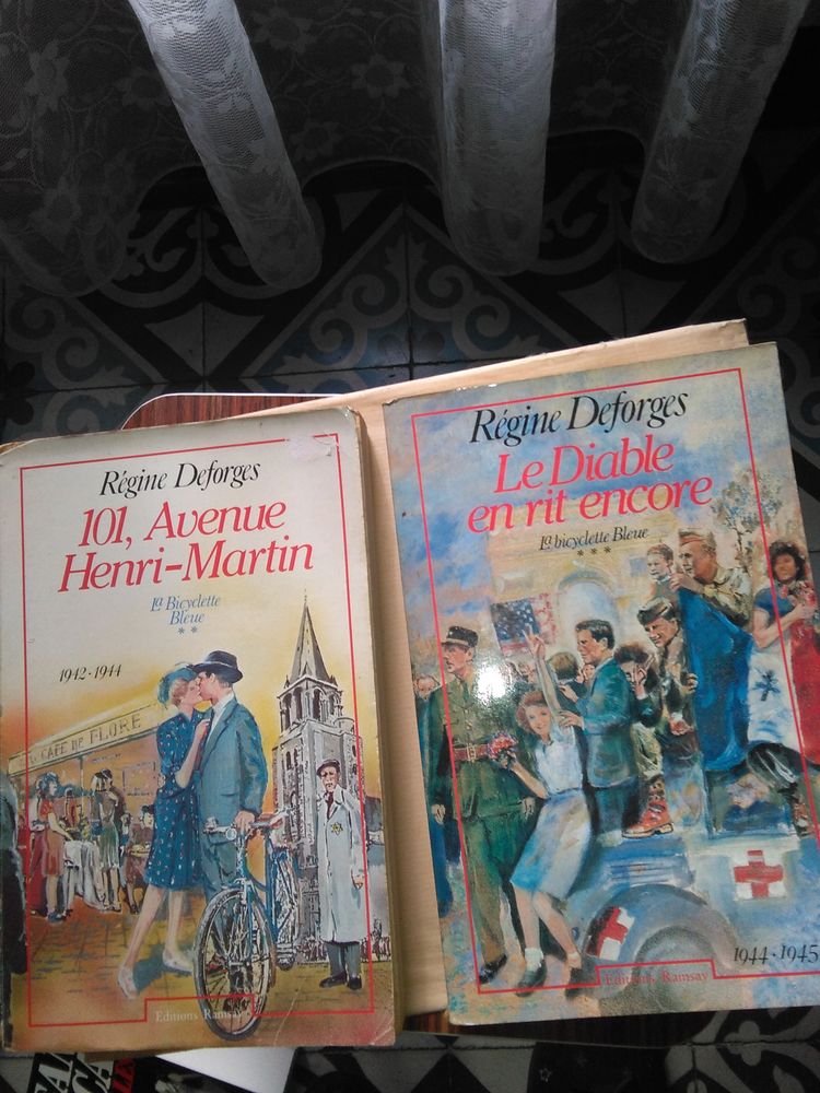Lot de 2 romans de 396 pages chacun 10 B�ziers (34)