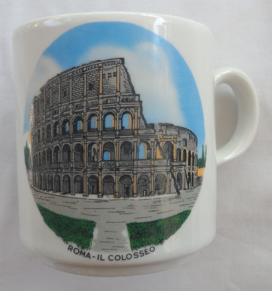 MUG ROME NEUF 
Il y a 1 l�ger d�faut de cuisson de c�ramique 10 Castries (34)