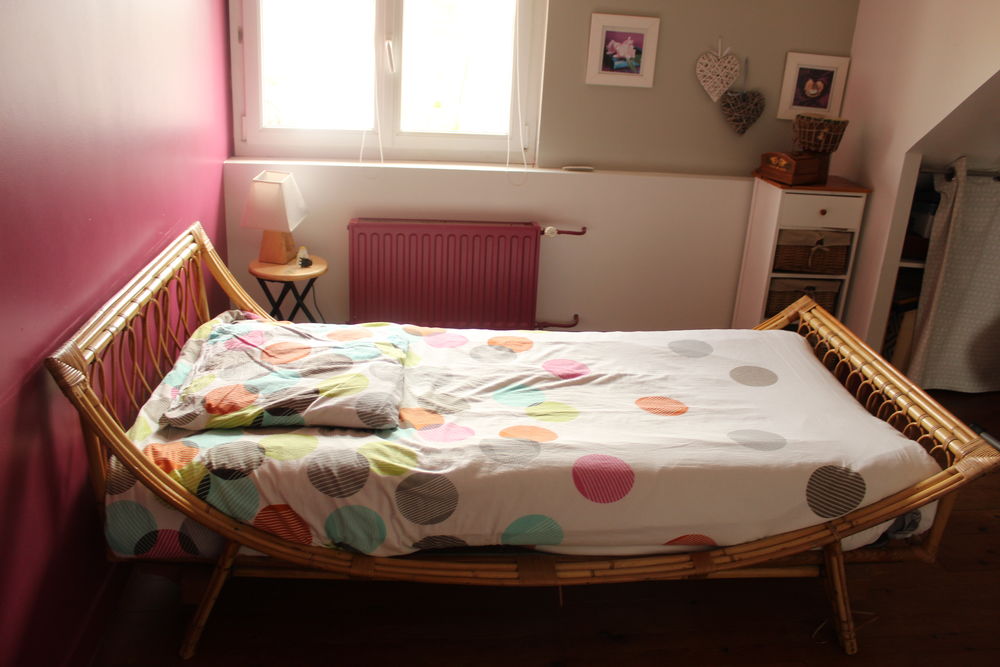 lit en rotin 
180 Ploufragan (22)