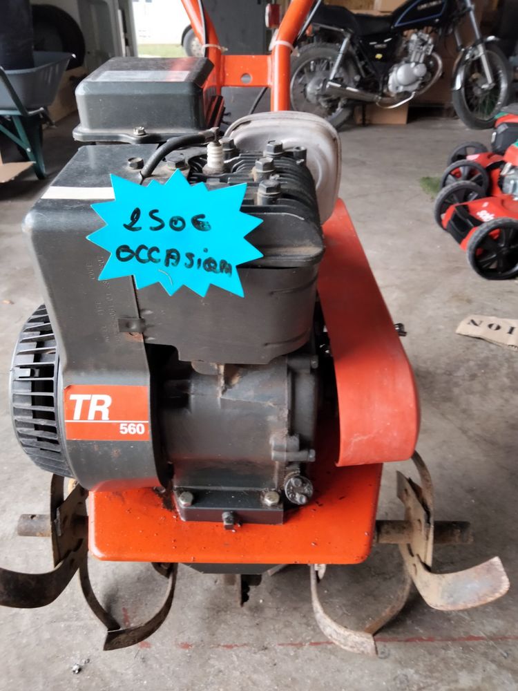 rotobineuse 4 temps 250 Pontarlier (25)