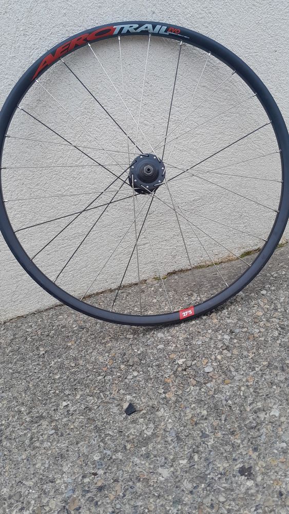 roue avant 27.5 frein a disque ''aero trail EVO 20 Marignane (13)