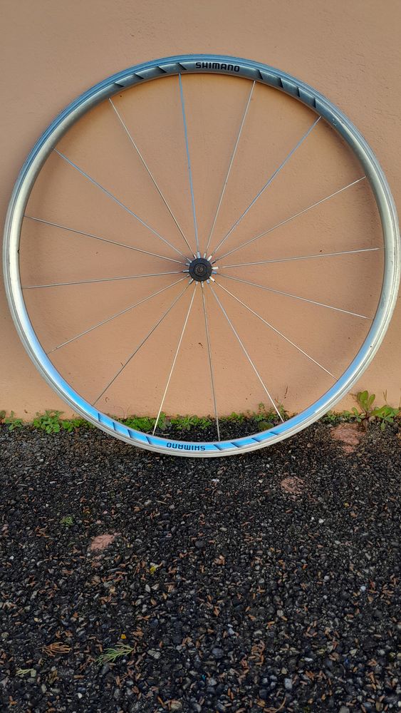 roue avant velo course  ''shimano''  700 20 Marignane (13)