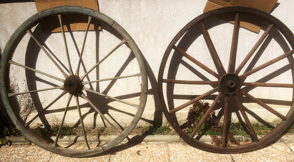  Roues en bois cal�che et semoir 150 Lucey (73)