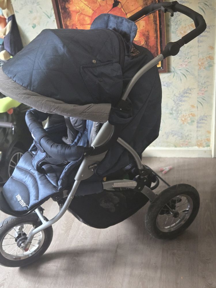 3 roues Chicco pour joggey 70 Saint-�gr�ve (38)