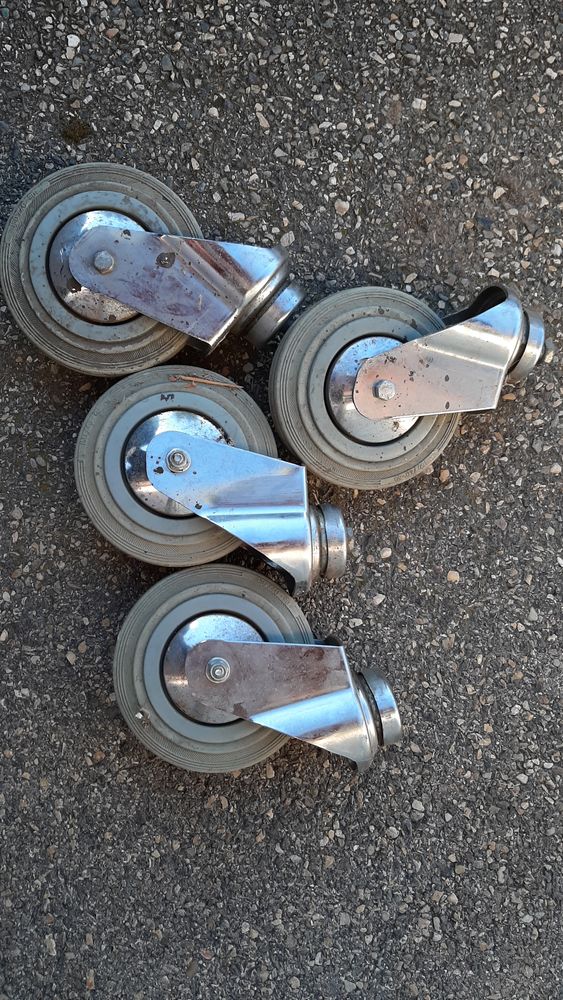 4 roues directionnelles 20 Nangy (74)