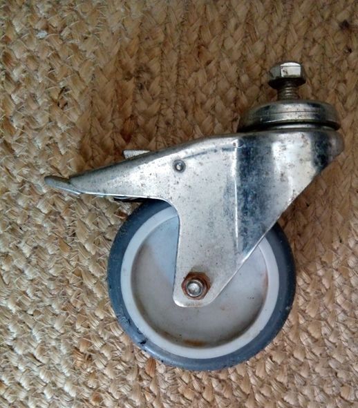 3 roues de plateau chariot 9 Beauchamp (95)