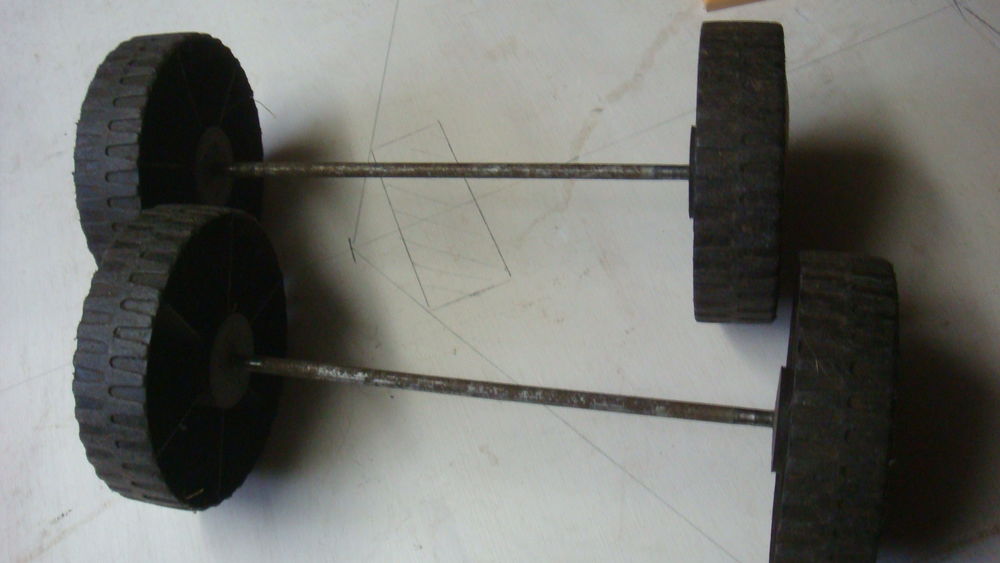 roues de tondeuse 10 Saint-M�dard-en-Jalles (33)