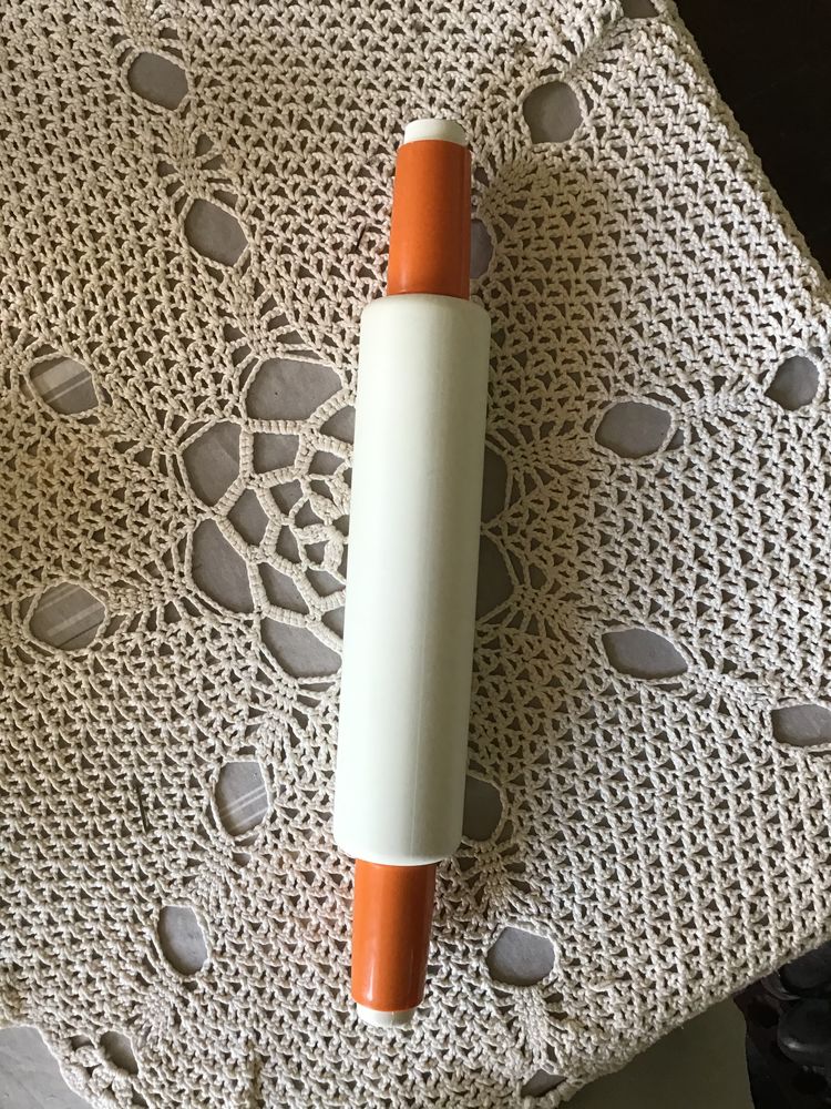 ROULEAU P�TISSERIE TUPERWARE 2 Verneuil-sur-Avre (27)