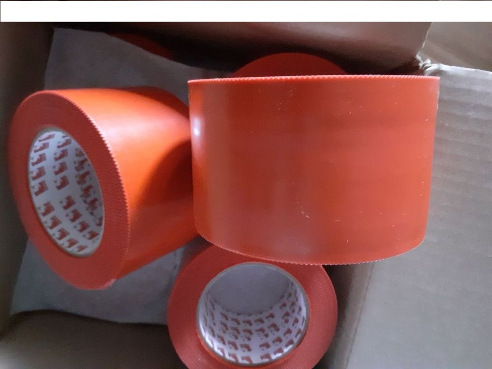 Rouleaux de scotch adh�sif ROUGE 72 mm x 33m ETANCHE neuf pour isolant sol et mur EXTRA LARGE 10 Lens (62)