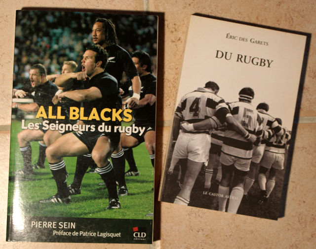 RUGBY   LOT DE DEUX LIVRES 18 Anglet (64)