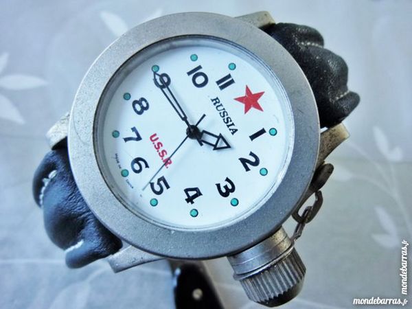 RUSSIA USSR montre m�canique r�pliq. Russe RUS0079 80 Metz (57)