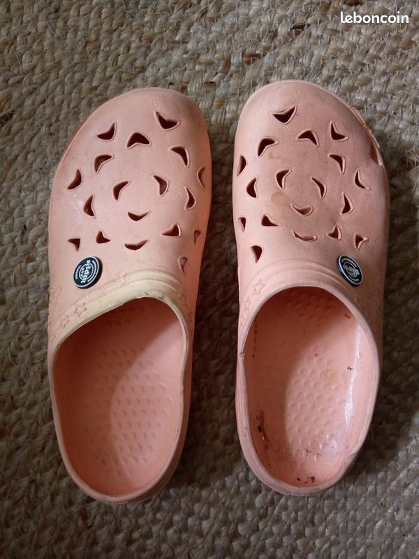 sabot hipps roses - taille 38 / 39
4 Beauchamp (95)