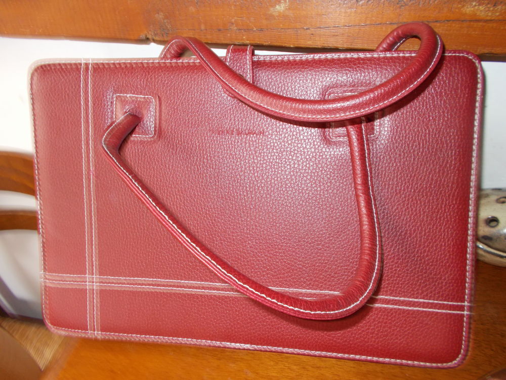 saccoche pour tablette ou petit ordi- 10 Chissey-en-Morvan (71)