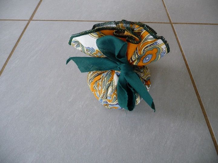 Sachet forme boule de lavande 5 Celles-sur-Belle (79)