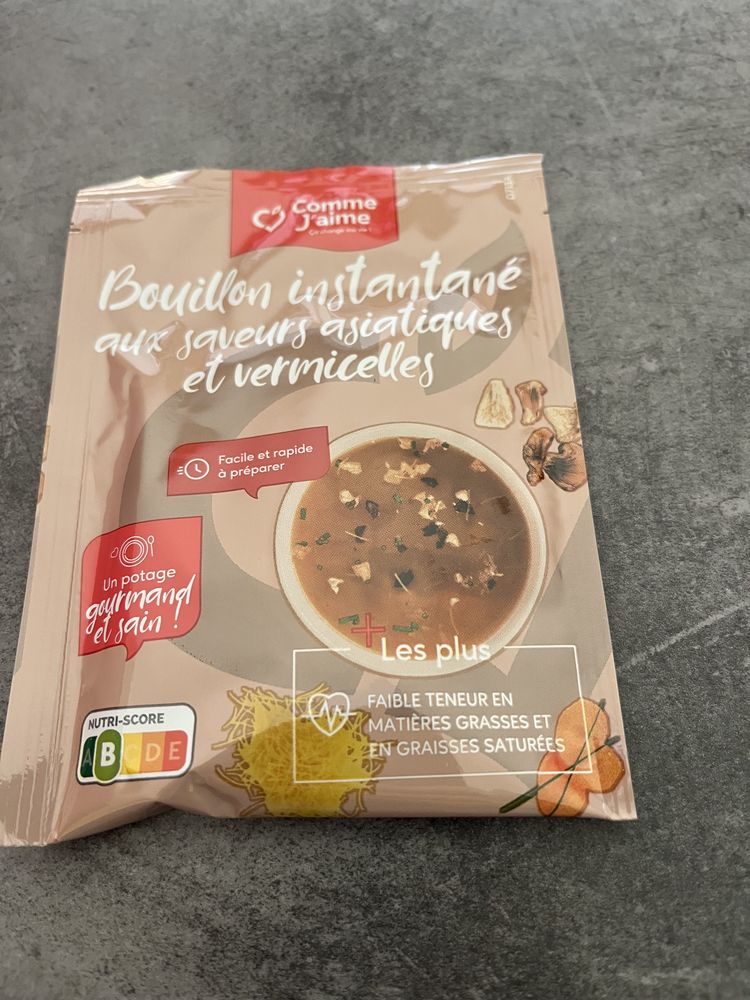 lot de 30 sachets de bouillon instantan� aux saveurs asiatiq 20 La Roquebrussanne (83)