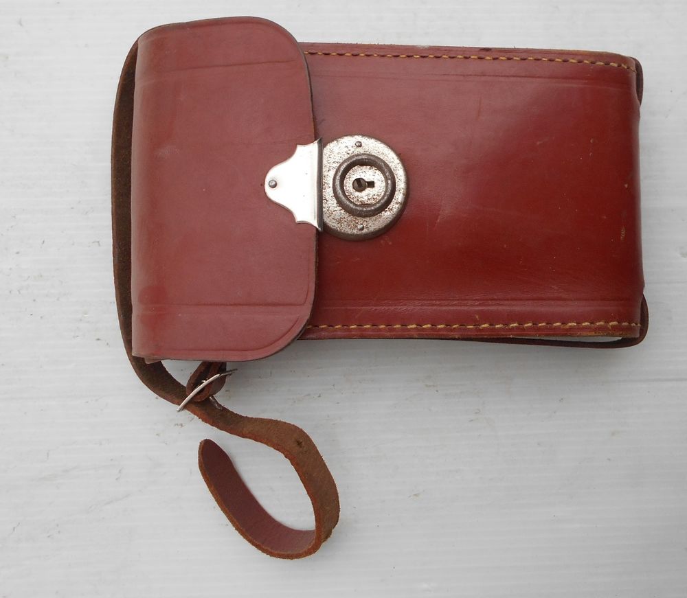 Sacoche appareil photo ancien g�n�rique 16 centim�tres x 9cm 15 Castries (34)