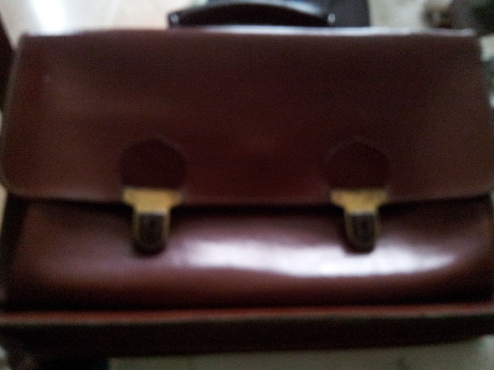 sacoche cuir 35 Longpont-sur-Orge (91)