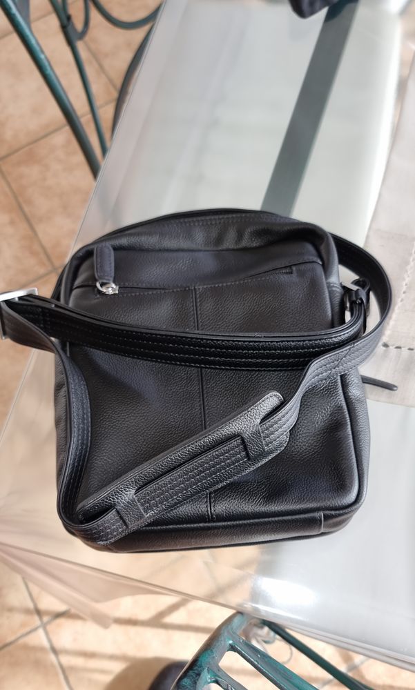 Sacoche Milano de chez PICARD 50 Nousty (64)