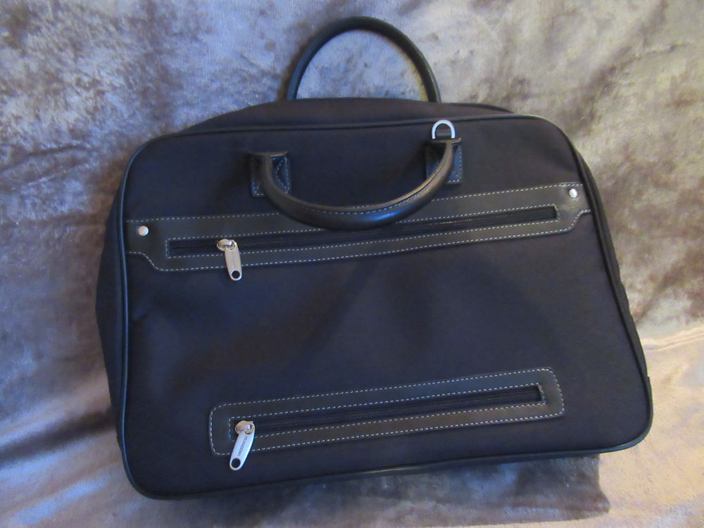 Sacoche noir - NEUVE 18 Livry-Gargan (93)