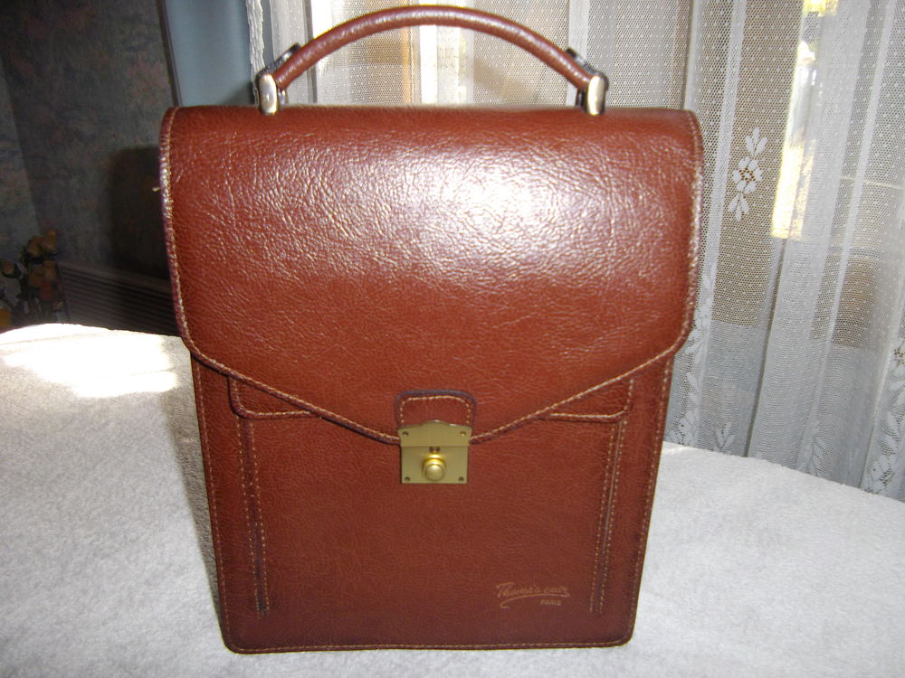 Sacoche porte documents en cuir 40 Ozoir-la-Ferri�re (77)