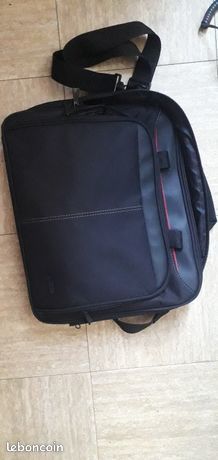  sacoche pour ordinateur portable 
Comme neuf 8 Paris 18 (75)
