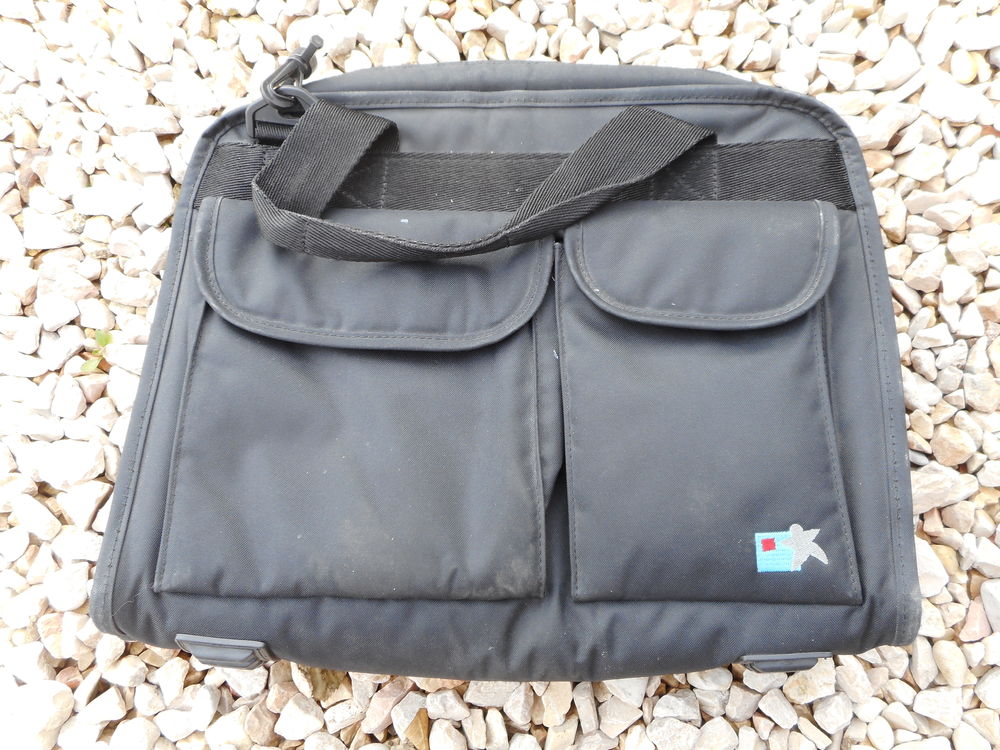 SACOCHE POUR ORDINATEUR PORTABLE 15' 5 Mazan (84)