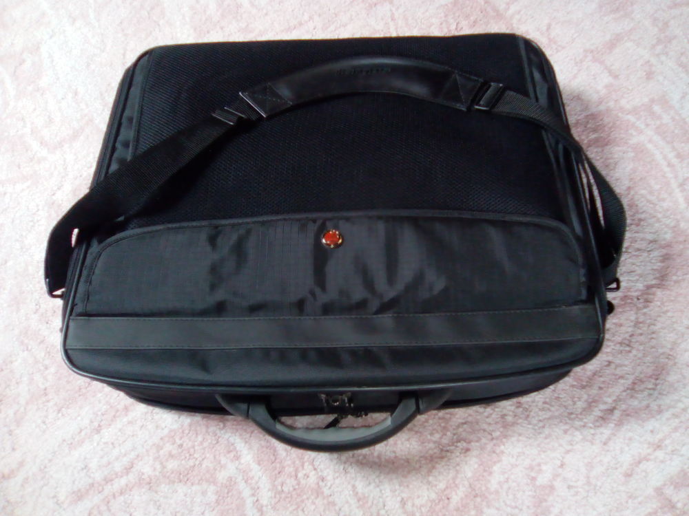 Sacoche Travail ou Ordinateur portable jusqu'� 22 pouces + 59 Le Pradet (83)