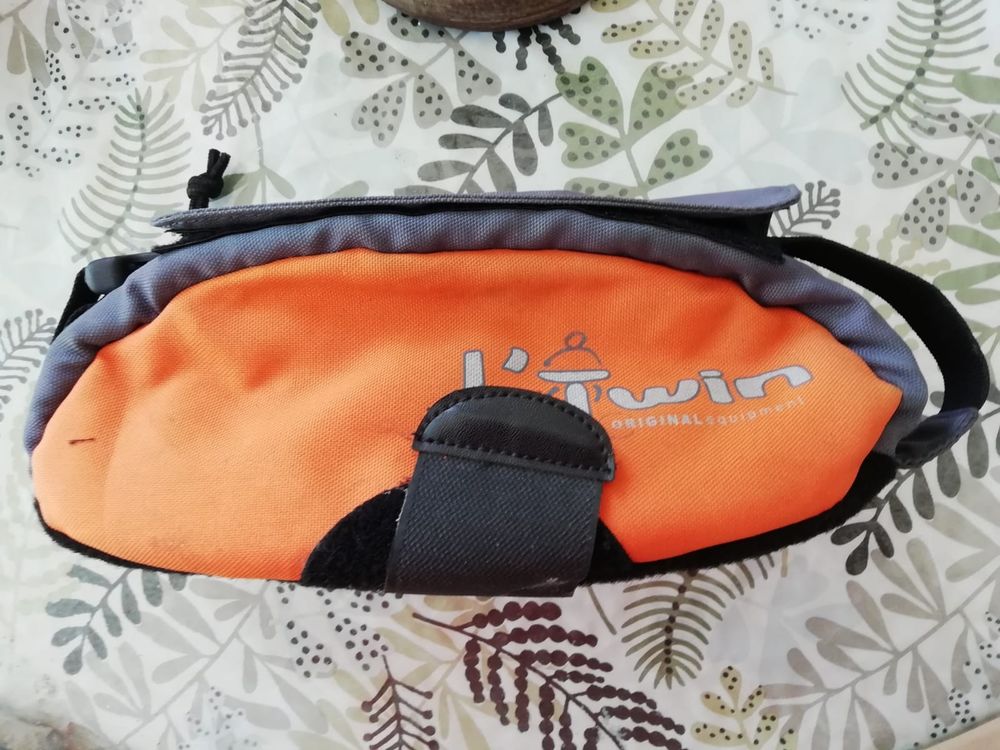 Sacoche b'twin 10 Le Barcar�s (66)