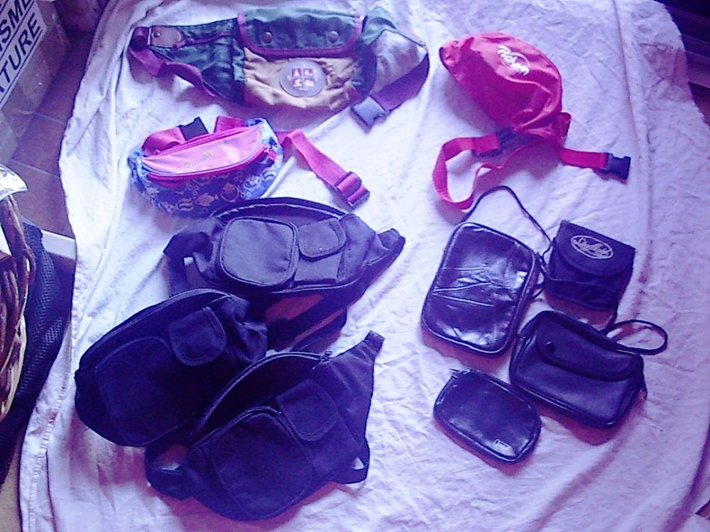 Sacs banane et pochettes/besaces attache-ceinture 1 Bouxwiller (67)