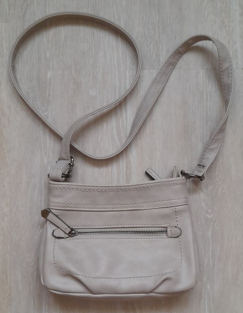 sacs bandouli�res 5 Poitiers (86)