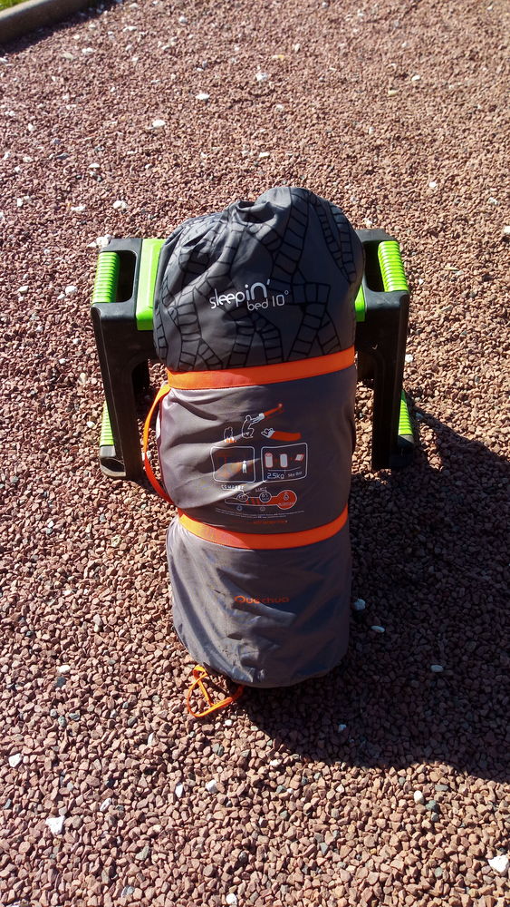 2 Sacs de couchages avec matelas int�gr� 50 Les Peintures (33)